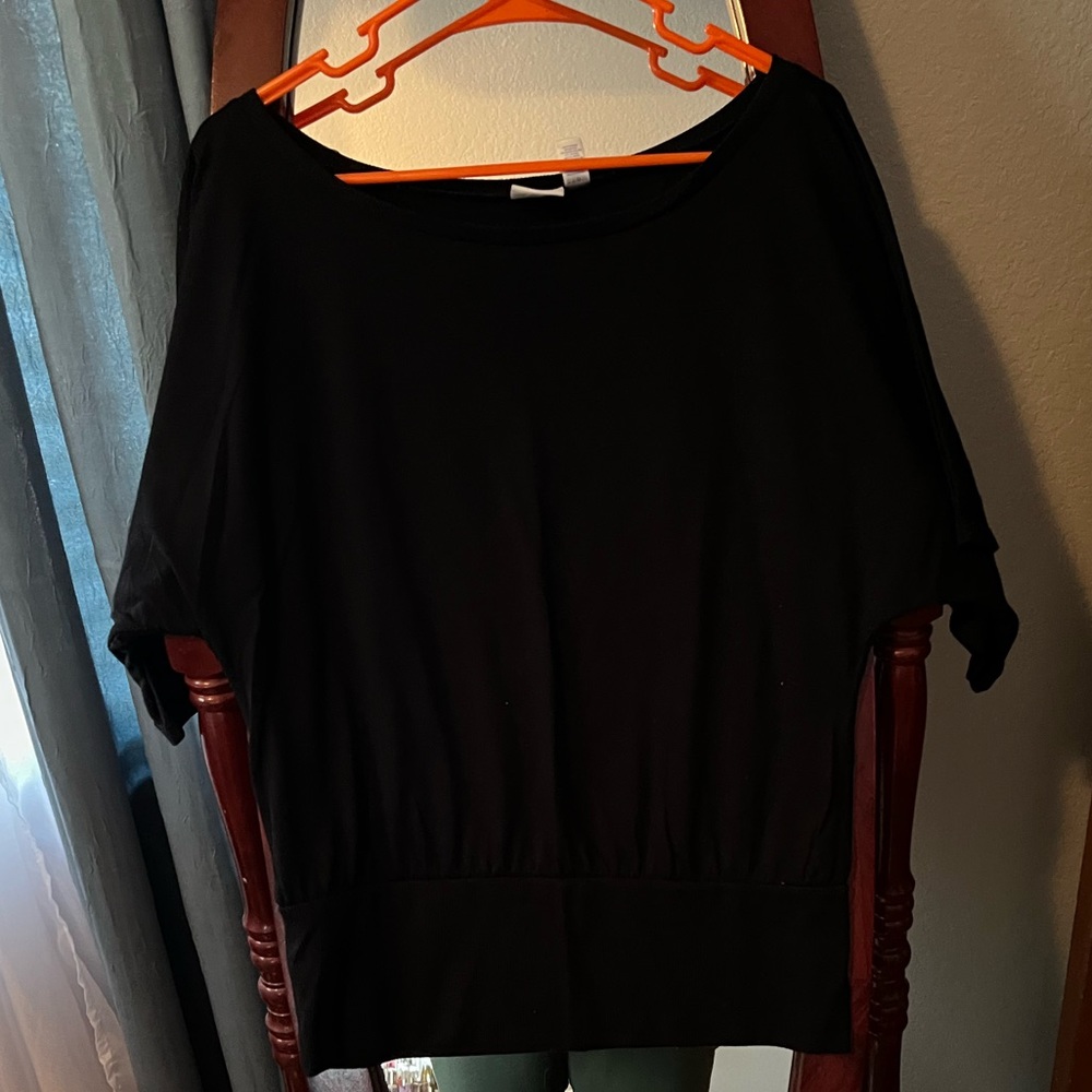 Women black pull over shirt size X-Large